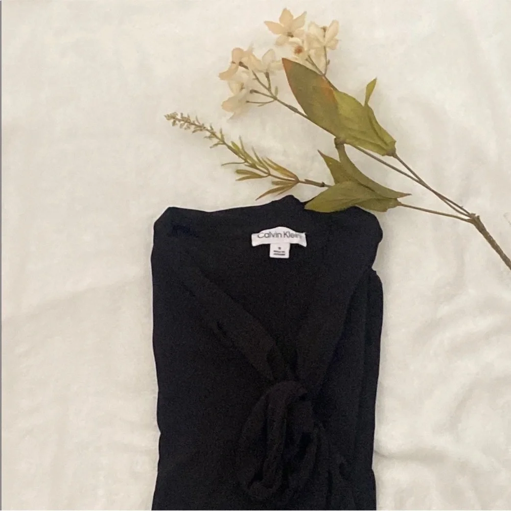 Calvin Klein Black Ruffled Tie Front Blouse. Blouse S - Picture 9 of 9